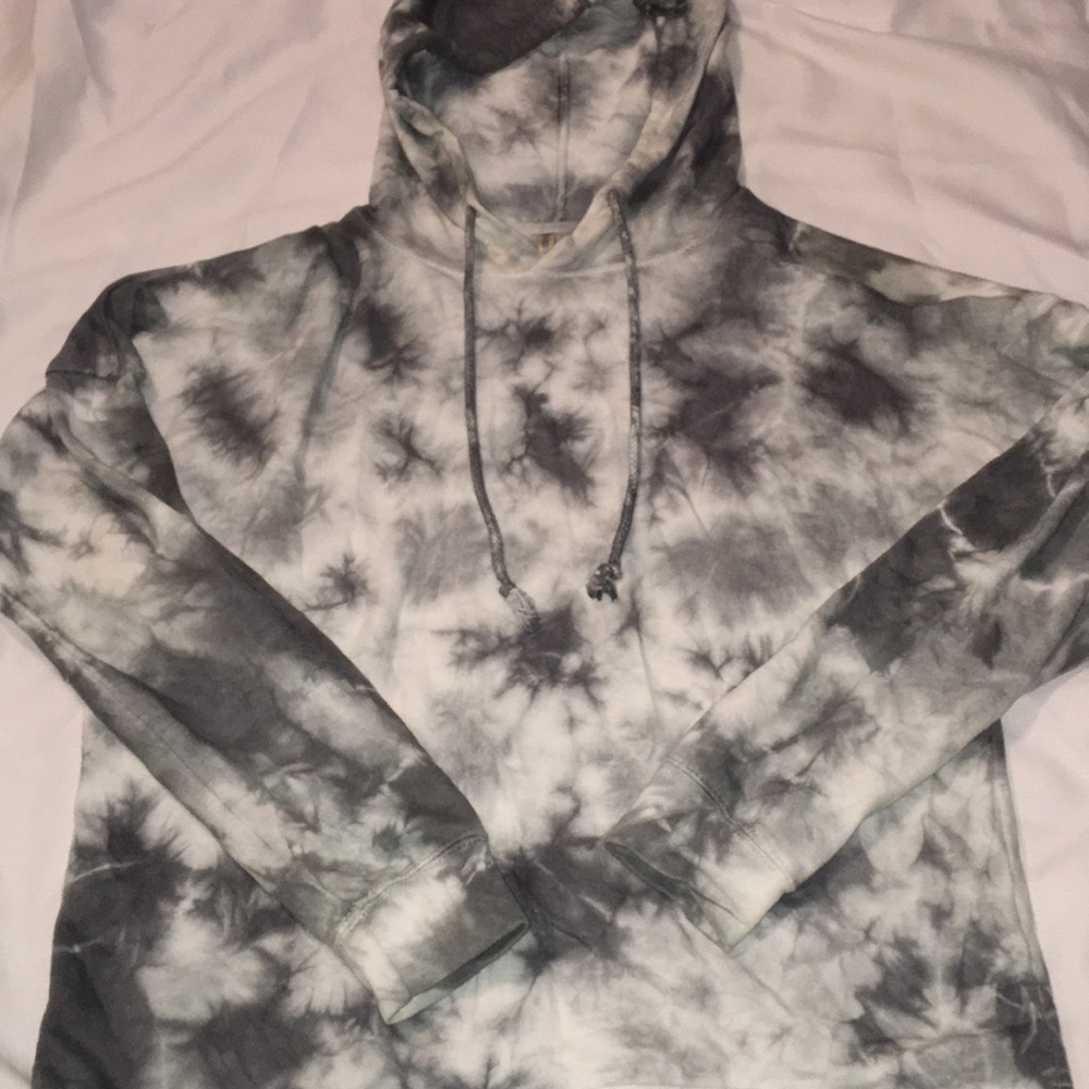 Tie dye cropped hoodie